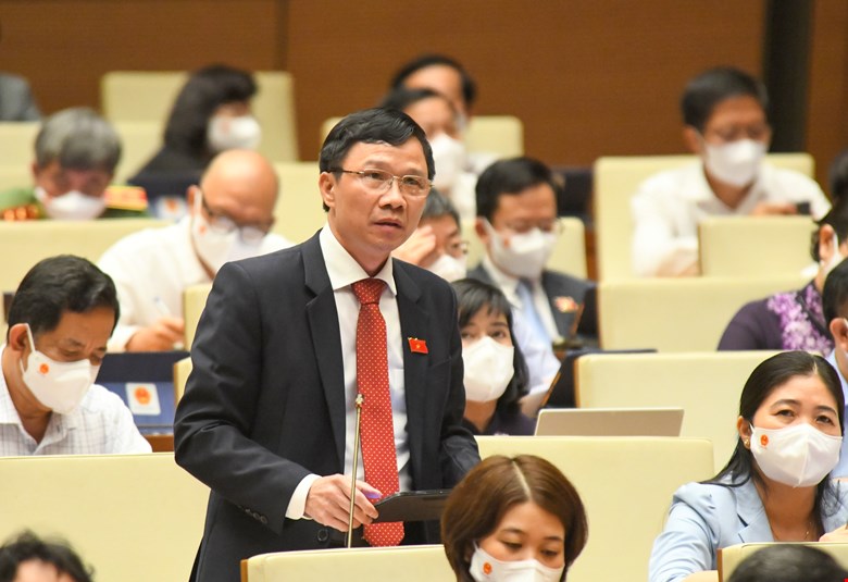 Để nông dân làm giàu trên chính quê hương mình